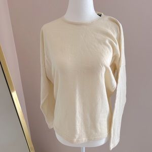 Saks Fifth Avenue 100% virgin wool 🐏made in Italy 🇮🇹 vintage sweater